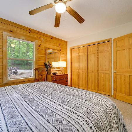 Peaceful Smoky Mountain Cabin With Deck And Fire Pit! Waynesville Exterior foto