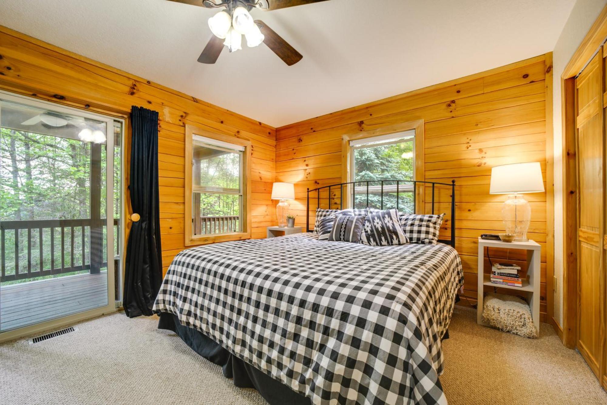 Peaceful Smoky Mountain Cabin With Deck And Fire Pit! Waynesville Exterior foto